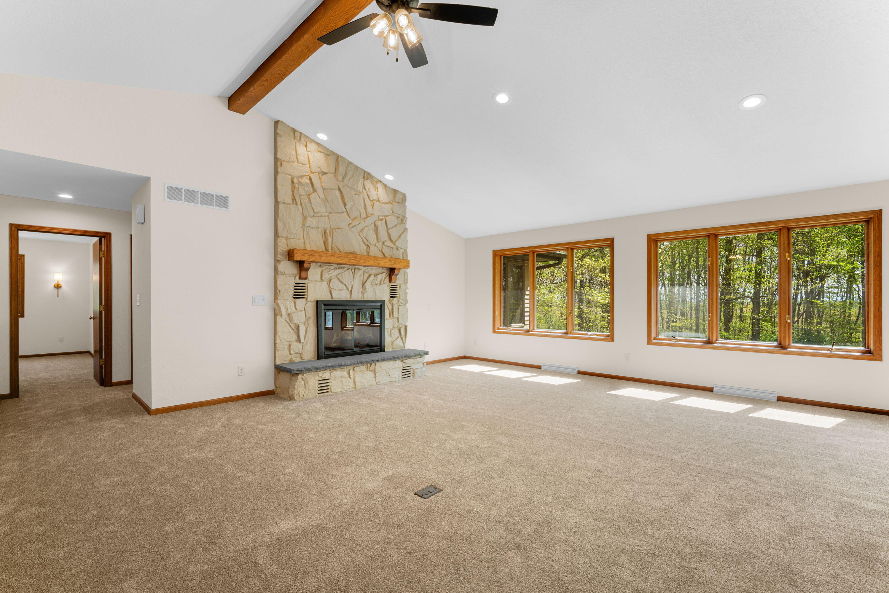 3830 Ridge Road Kewaskum, WI 53040 - Photo 5 of 37 LIVING ROOM - MAIN LEVEL - 2