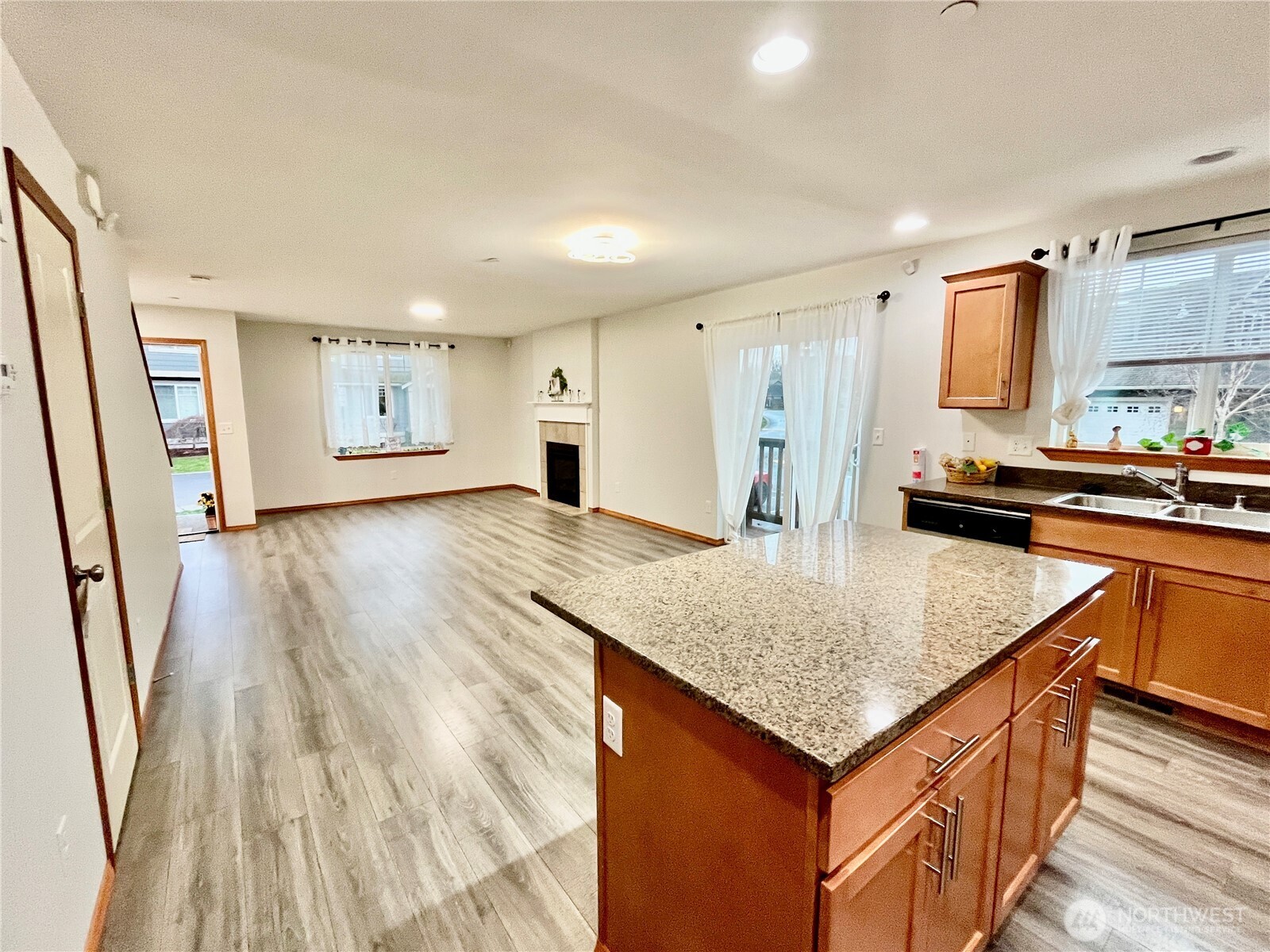 4331 Fuchsia Drive Bellingham, WA 98226 - Photo 5 of 40