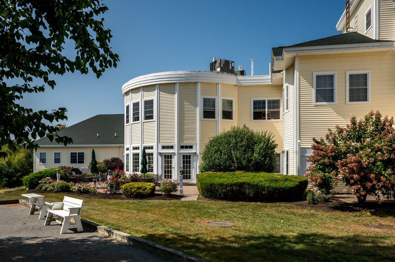 118 Secretariat Way, Unit 106 Rochester, NH 03867 - Photo 37 of 48