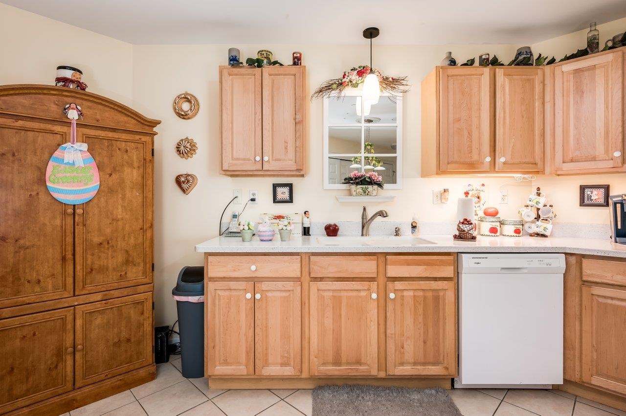 118 Secretariat Way, Unit 106 Rochester, NH 03867 - Photo 4 of 48