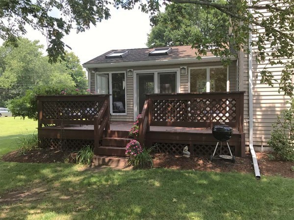 6 Hemlock Road Andover, MA 01810 - Photo 12 of 13 Gallery Image 12
