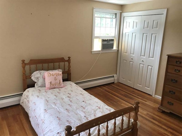 6 Hemlock Road Andover, MA 01810 - Photo 8 of 13 Gallery Image 8