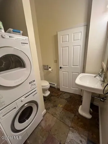 $2,300 | 5359 Highway 23, Unit 2E, Windham, NY 12496