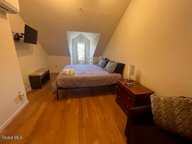 $2,300 | 5359 Highway 23, Unit 2E, Windham, NY 12496