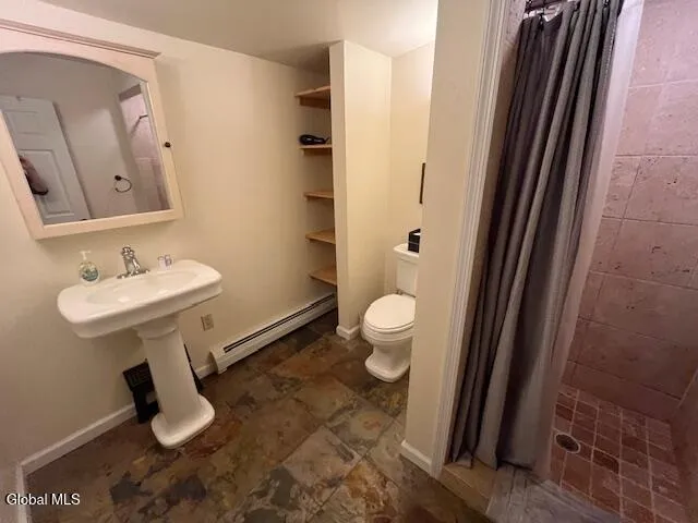 $2,300 | 5359 Highway 23, Unit 2E, Windham, NY 12496