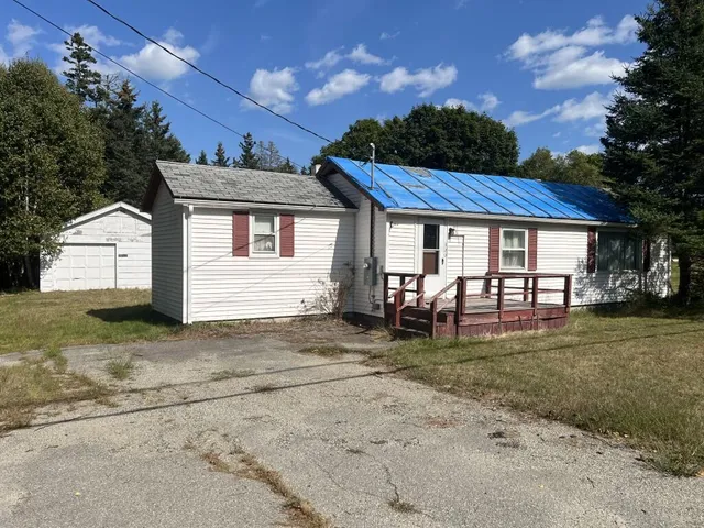 $295,000 | 329 Seawall Road, Southwest Harbor, ME 04679