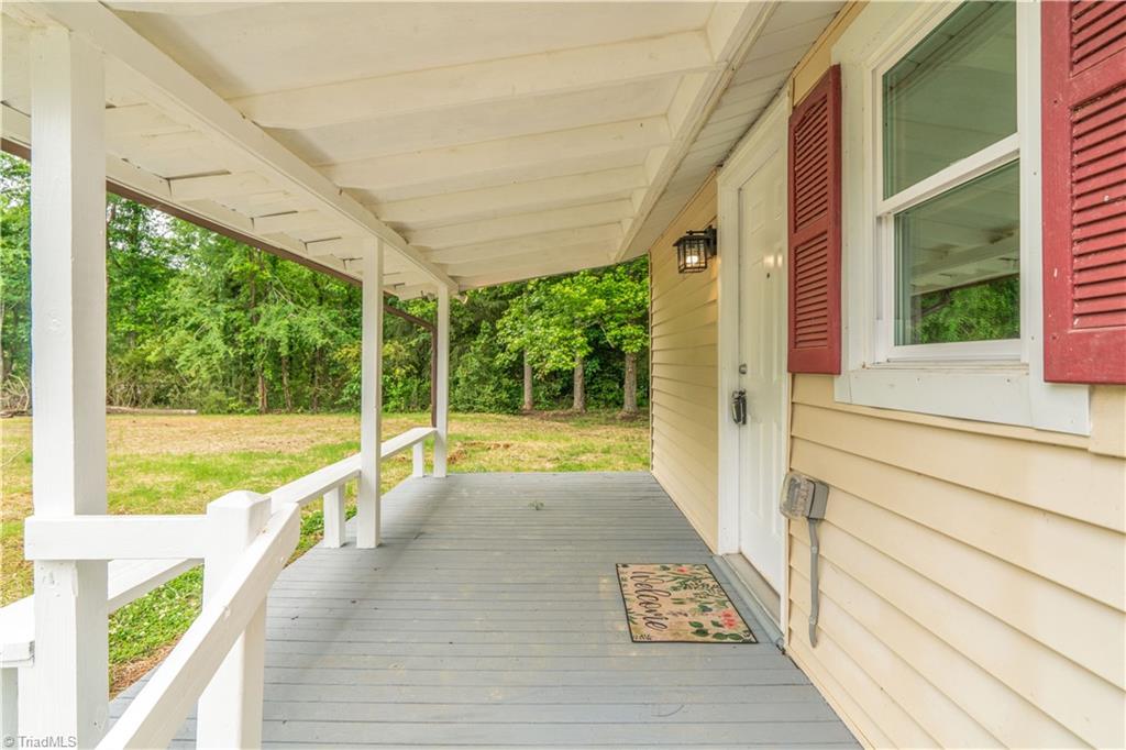 3287 Denton Road Denton, NC 27239 - Photo 5 of 26