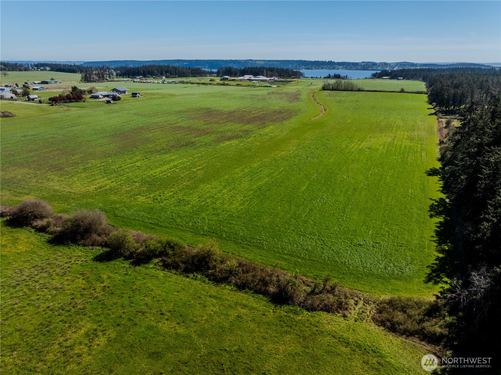 1240 Arnold Road Oak Harbor, WA 98277 - Photo 10 of 38 Gallery Image 10