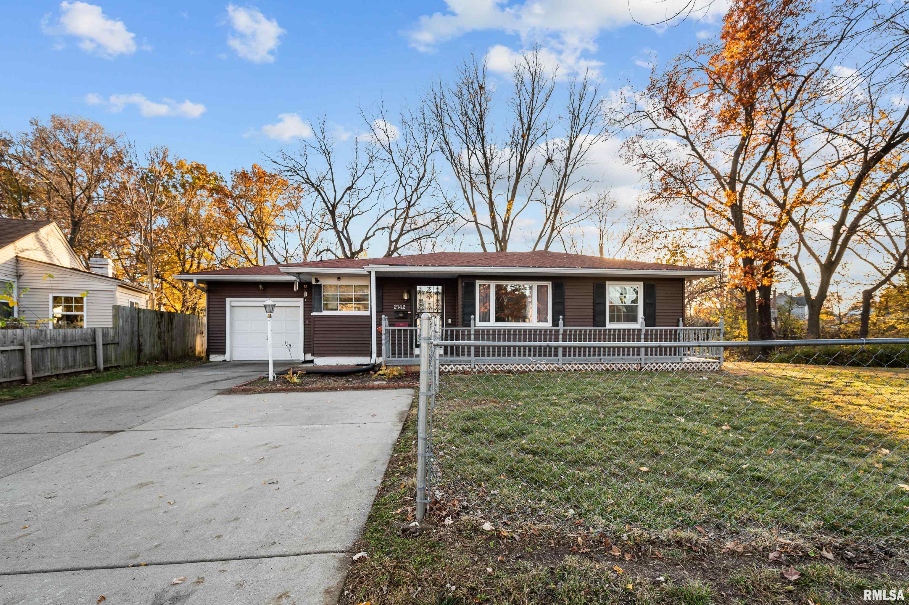 2142 21st Street Rock Island, IL 61201 - Photo 1 of 29