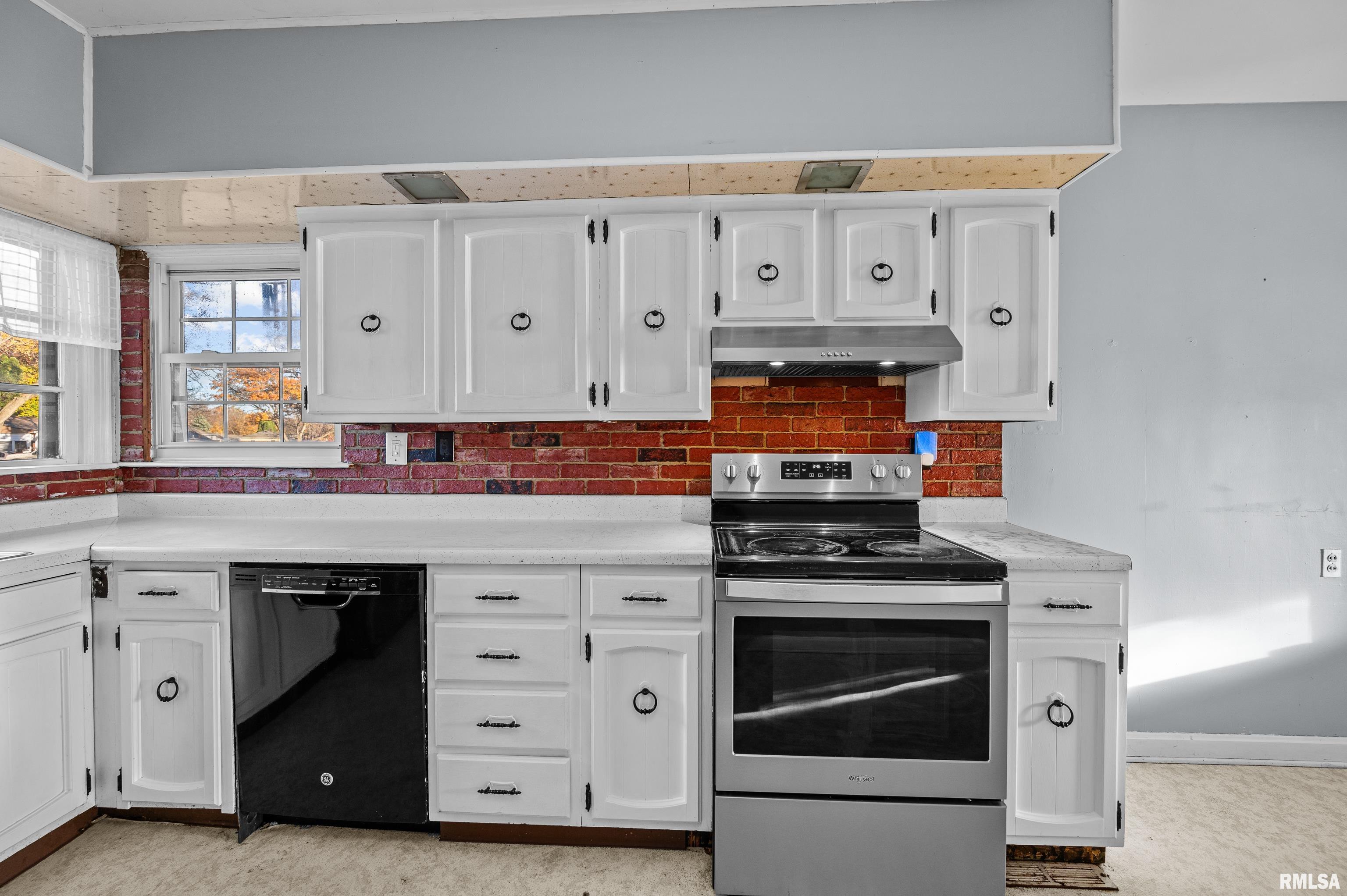 2142 21st Street Rock Island, IL 61201 - Photo 11 of 29