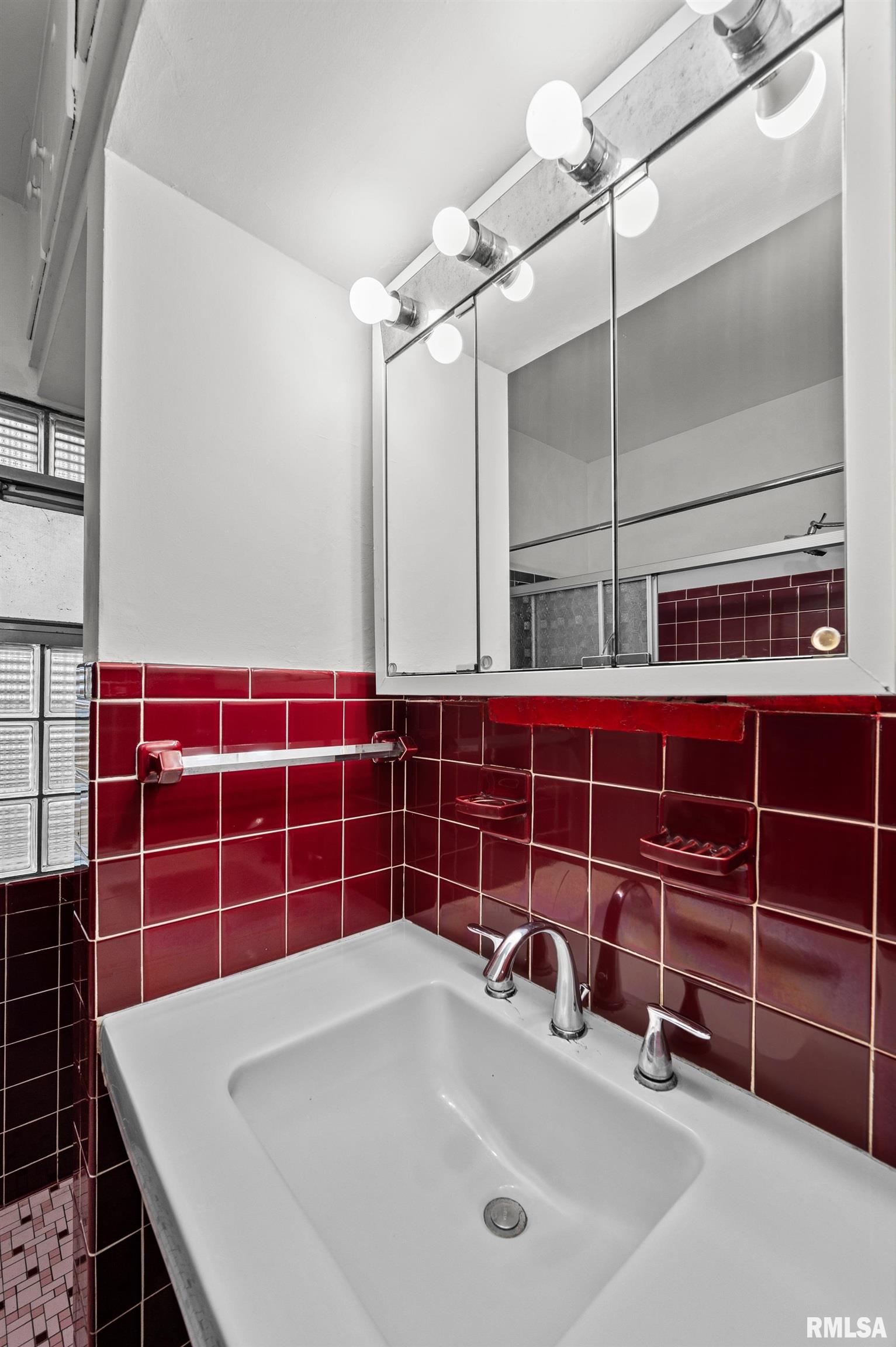2142 21st Street Rock Island, IL 61201 - Photo 18 of 29