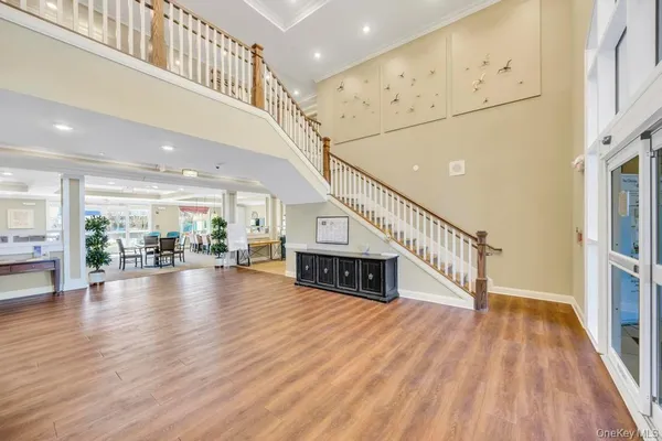 a view of a livingroom with furniture