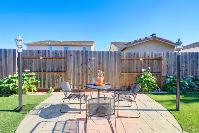 $779,000 | 413 Meehan Court, Suisun City, CA 94585