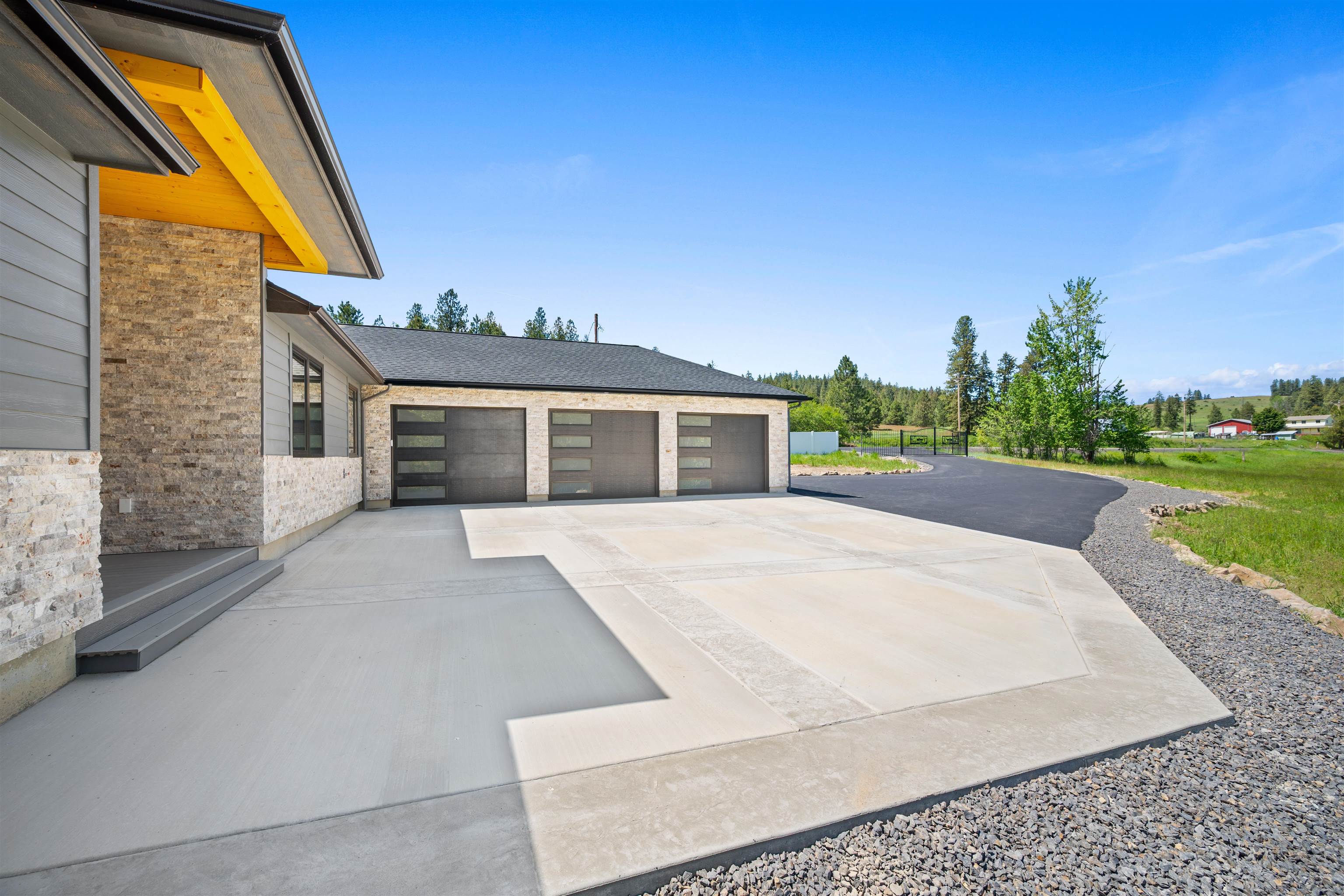 19490 North Madison Road Mead, WA 99021 - Photo 12 of 50