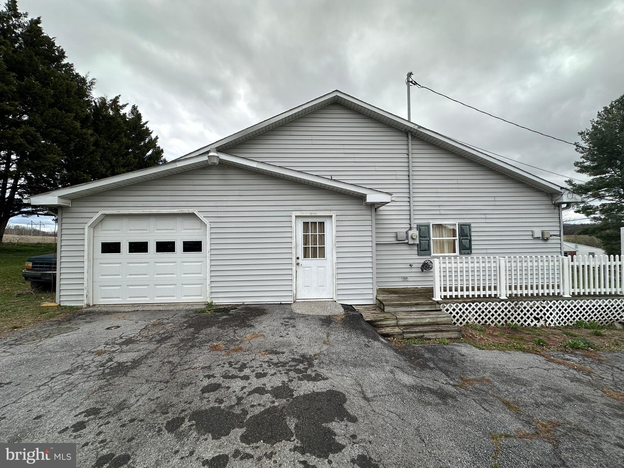 6395 Marsh Road Waynesboro, PA 17268 - Photo 10 of 96