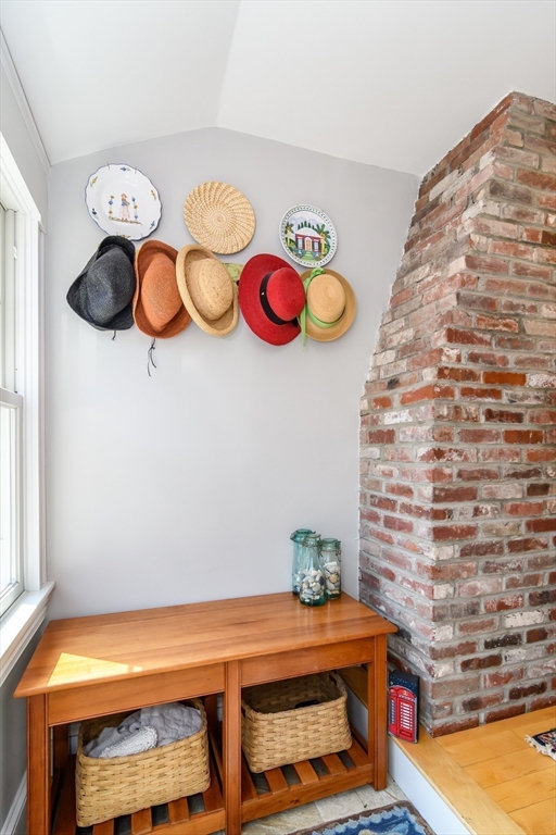 42 Jackson Road Wellesley, MA 02481 - Photo 2 of 16