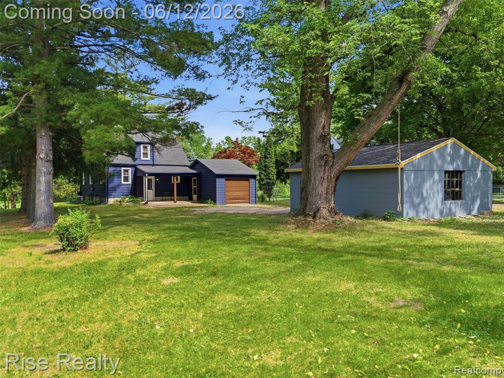 2449 North Genesee Road Burton, MI 48509 - Photo 33 of 40