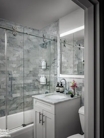 $1,200,000 | 160 West End Avenue, Unit 24N | Upper West Side