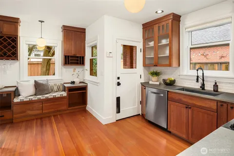 $1,650,000 | 6756 17th Avenue Northwest, Seattle, WA 98117