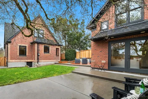 $1,650,000 | 6756 17th Avenue Northwest, Seattle, WA 98117