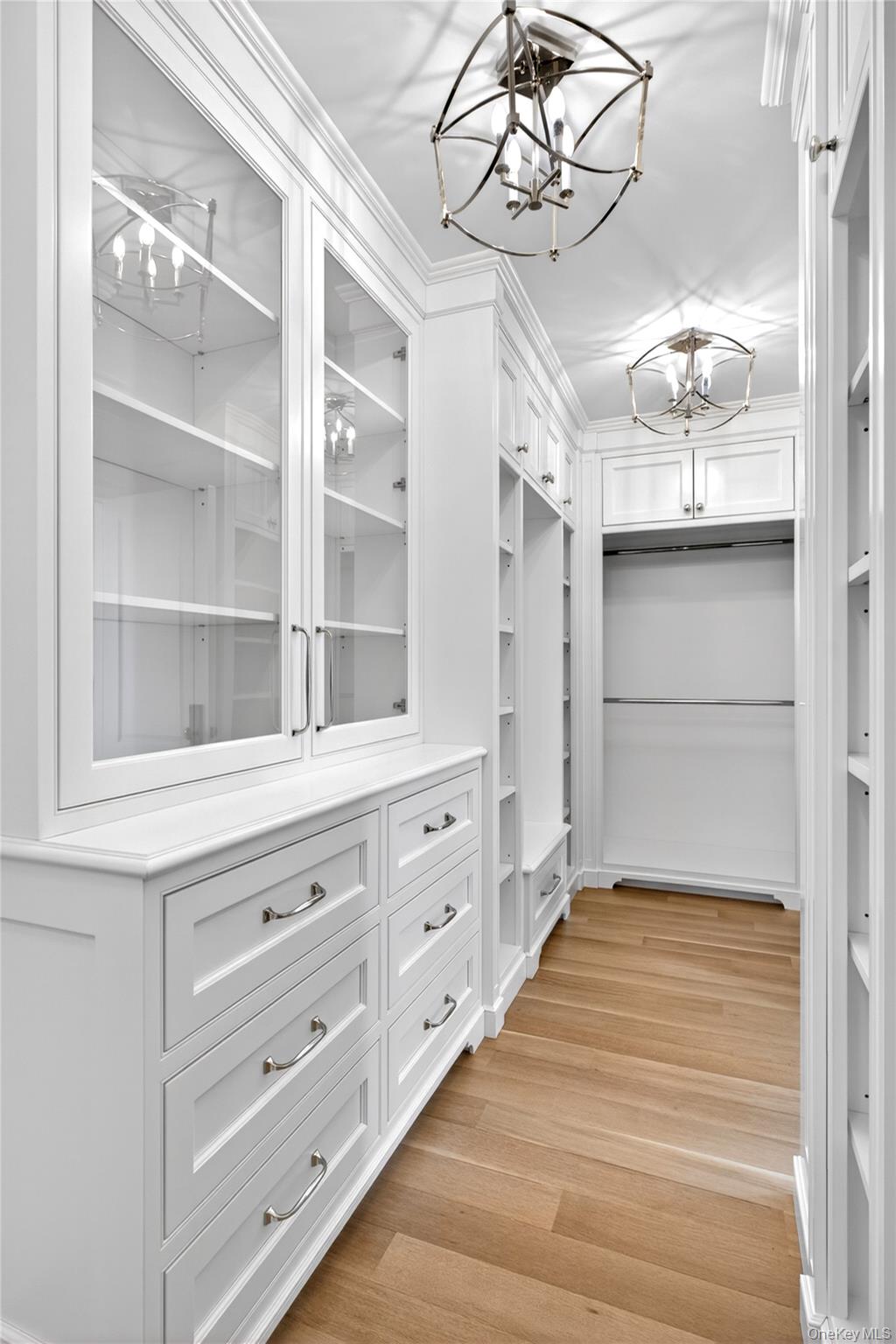 71 Lake Road Manhasset, NY 11030 - Photo 30 of 46