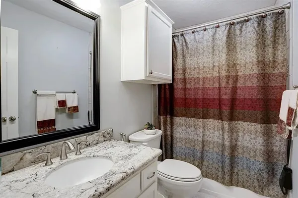 $2,800 | 10147 Lazy Lagoon, Houston, TX 77065