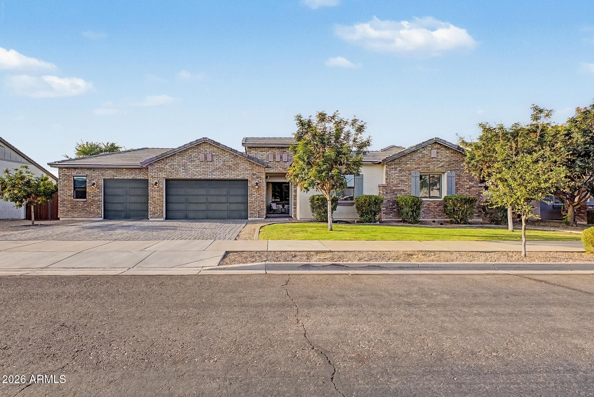 21530 East Russet Road Queen Creek, AZ 85142 - Photo 9 of 76