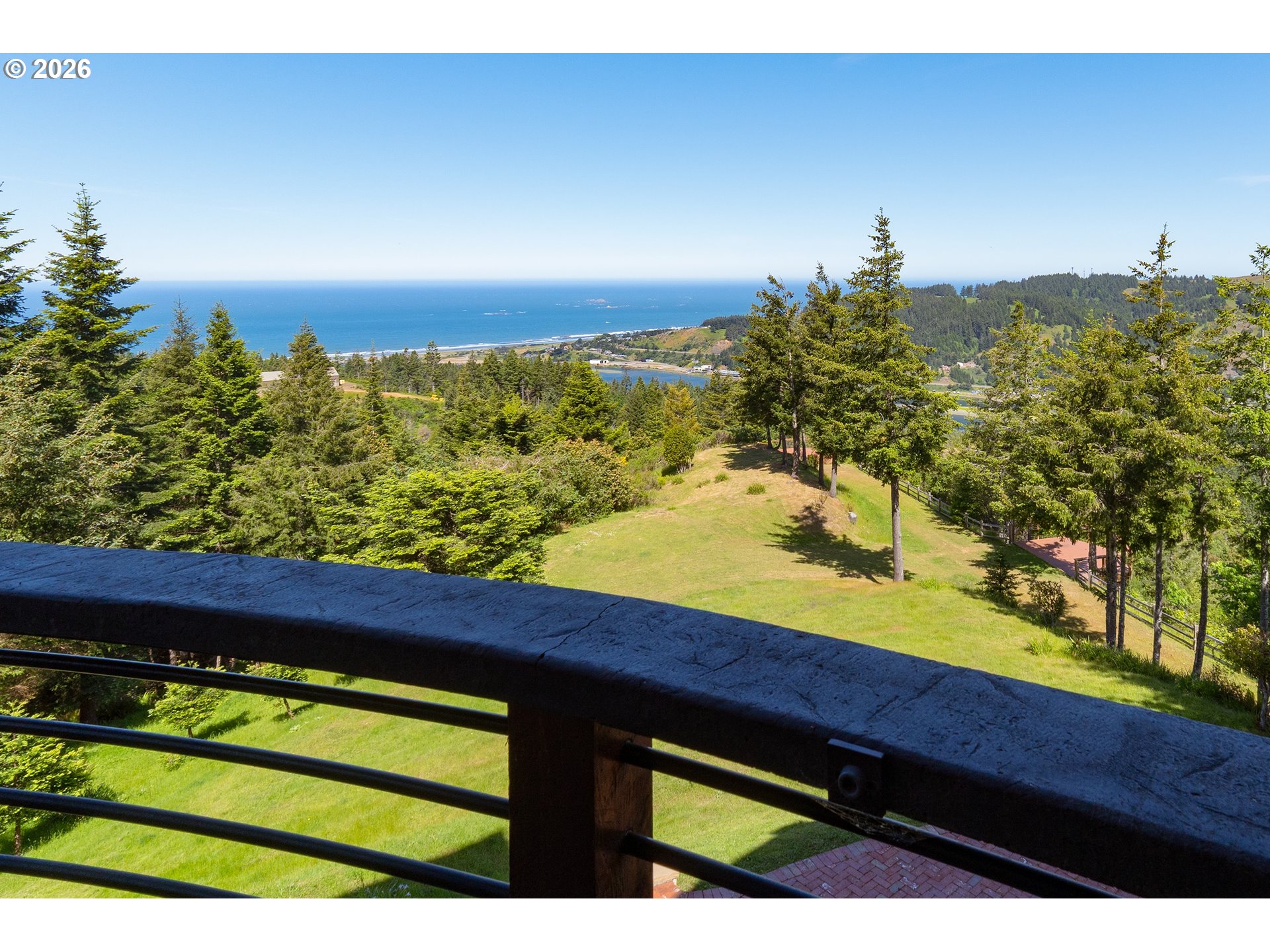 94880 Grizzly Mountain Road Gold Beach, OR 97444 - Photo 26 of 48 a view of a back yard