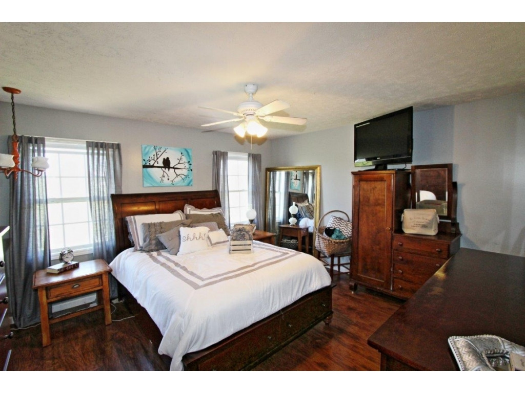 413 Don Carson Road Telford, TN 37690 - Photo 8 of 15 Master Bedroom