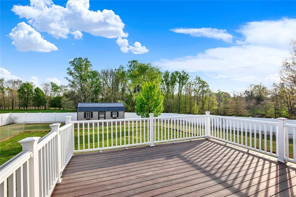 667 Old Frame Road Smithfield, PA 15478 - Photo 6 of 38