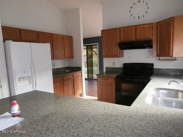 2753 East Rock Wren Road Phoenix, AZ 85048 - Photo 13 of 29 P8220029
