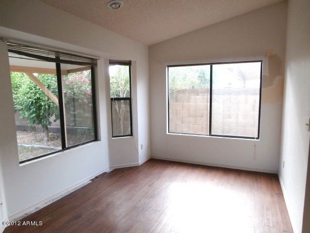 023-335123 - Dining Area