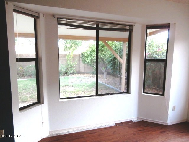 2753 East Rock Wren Road Phoenix, AZ 85048 - Photo 8 of 29 023-335123 - Bay Windows