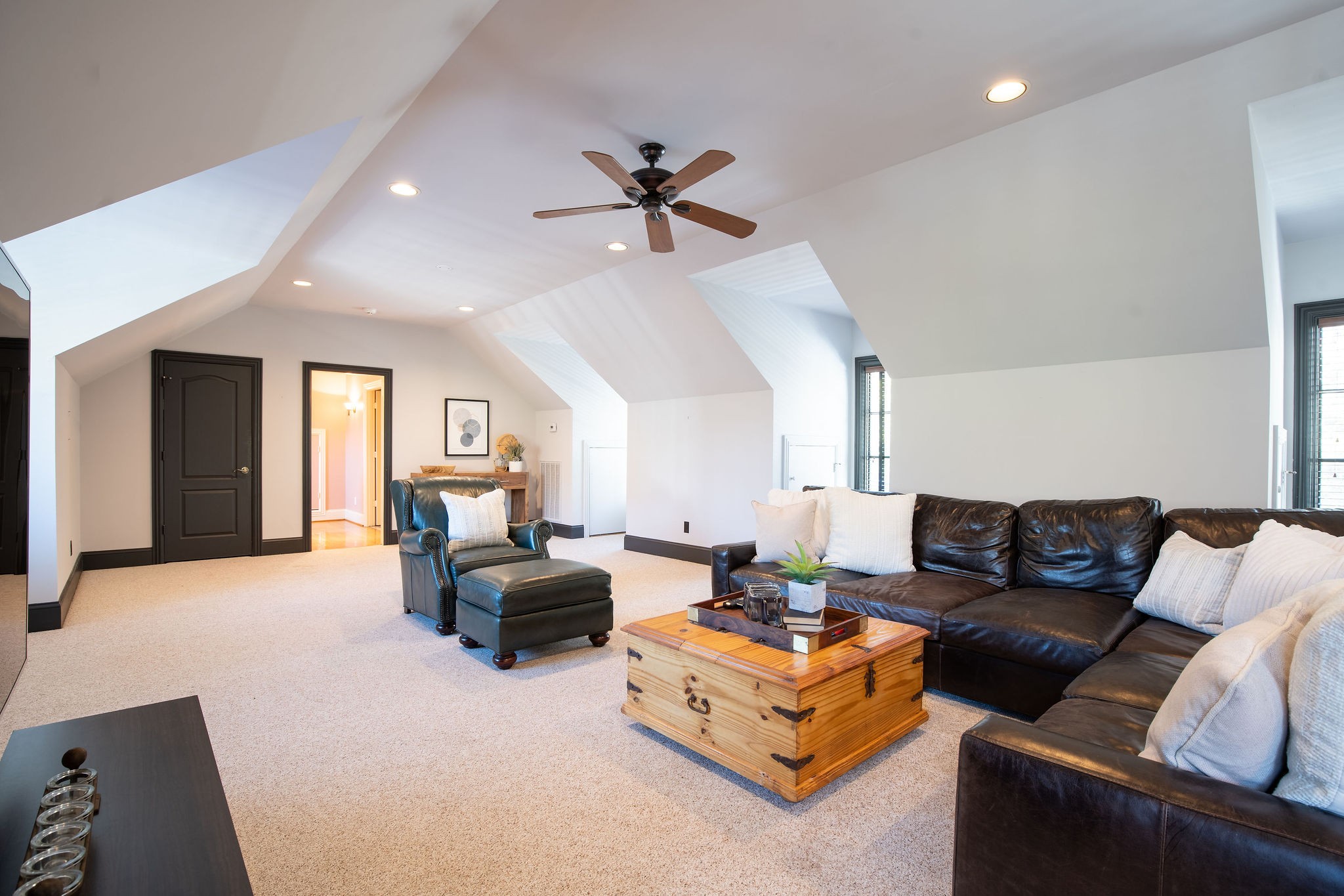1108 Overton Lea Road Nashville, TN 37220 - Photo 24 of 38 Gallery Image 24
