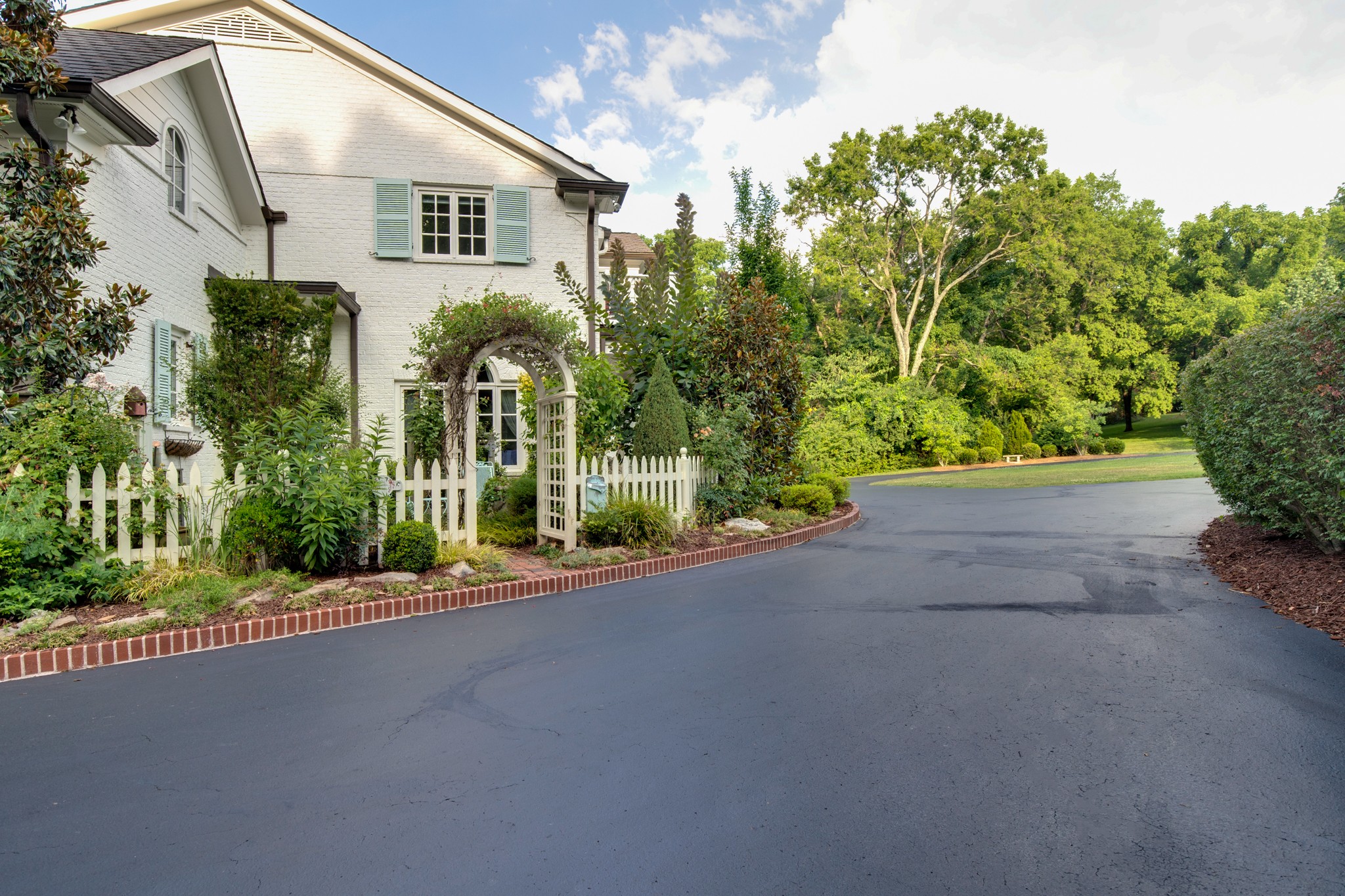 1108 Overton Lea Road Nashville, TN 37220 - Photo 37 of 38 Gallery Image 37