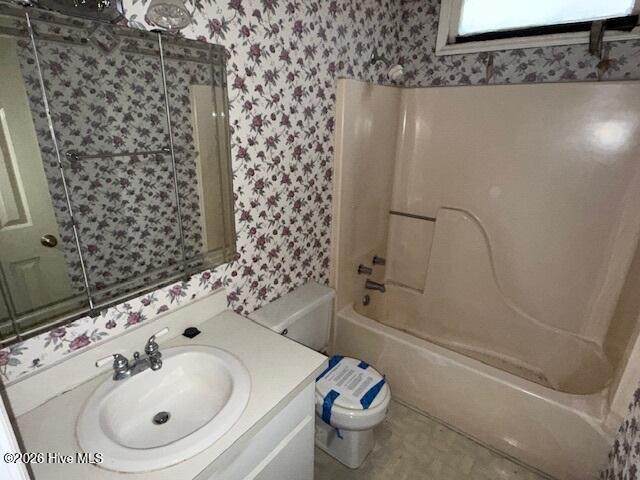 4511 Rivershore Drive New Bern, NC 28560 - Photo 16 of 22 Bathroom