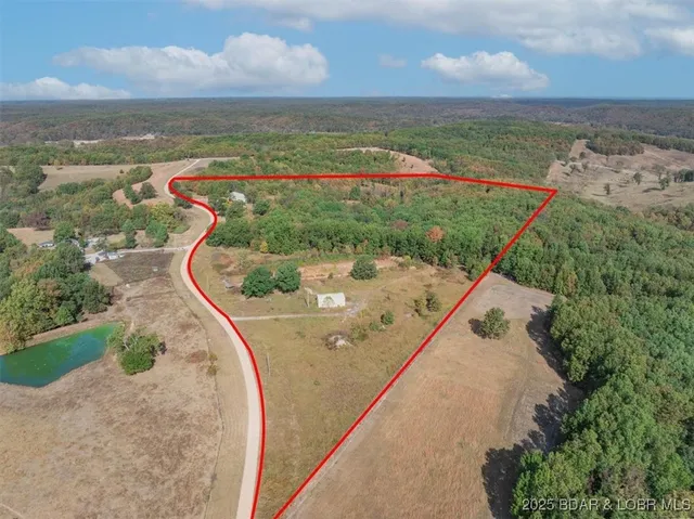 $375,000 | 228 River Canyon Road, Macks Creek, MO 65786
