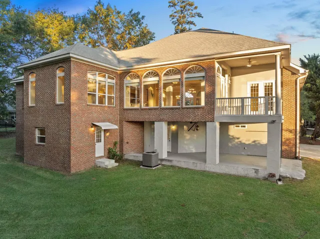 $999,900 | 8846 Glen Abby Drive, Tallahassee, FL 32312