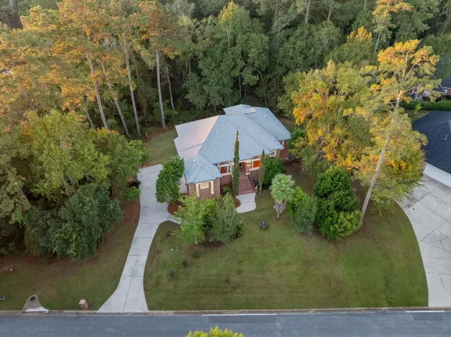 $999,900 | 8846 Glen Abby Drive, Tallahassee, FL 32312