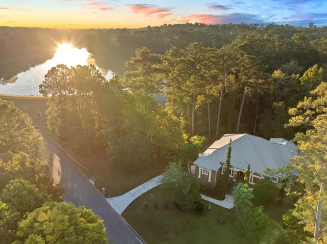 $999,900 | 8846 Glen Abby Drive, Tallahassee, FL 32312