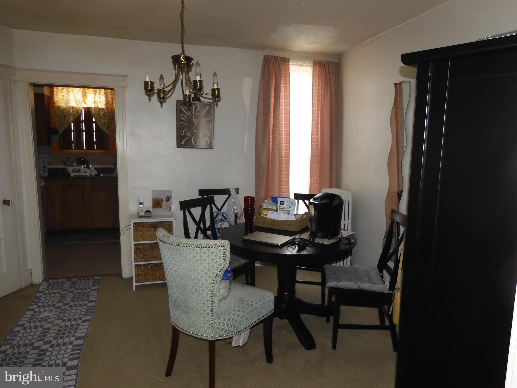 380 Wembly Road Upper Darby, PA 19082 - Photo 3 of 7 Dining Rm