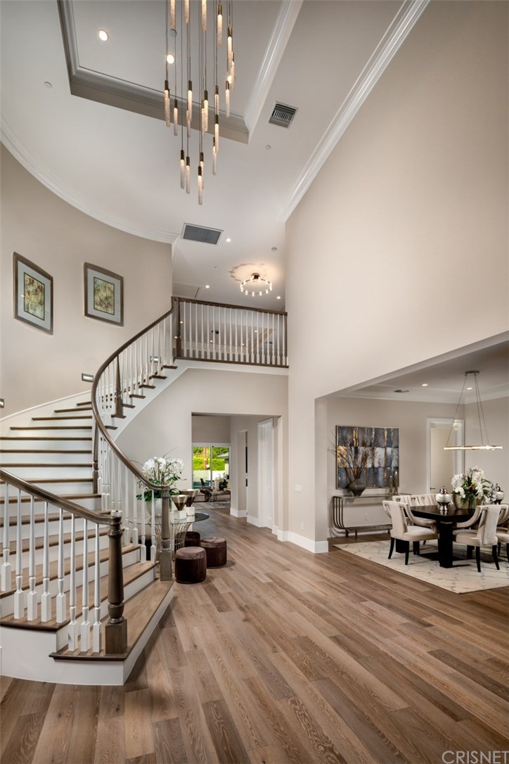 458 Woodward Boulevard Pasadena, CA 91107 - Photo 2 of 33