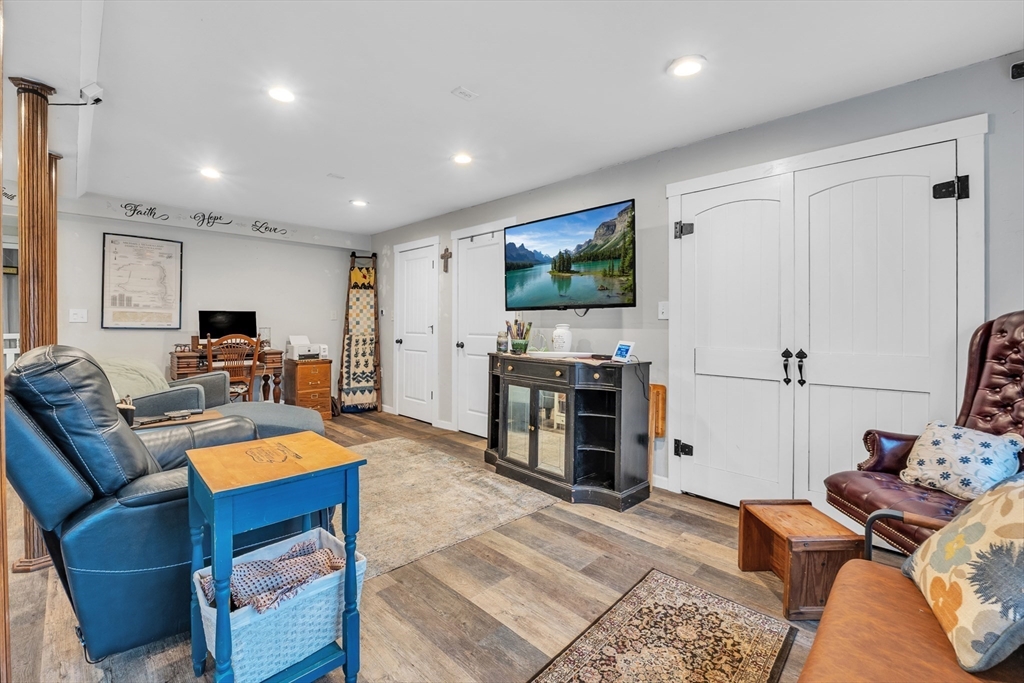 7 Hisgen Road Holland, MA 01521 - Photo 30 of 40 Gallery Image 30