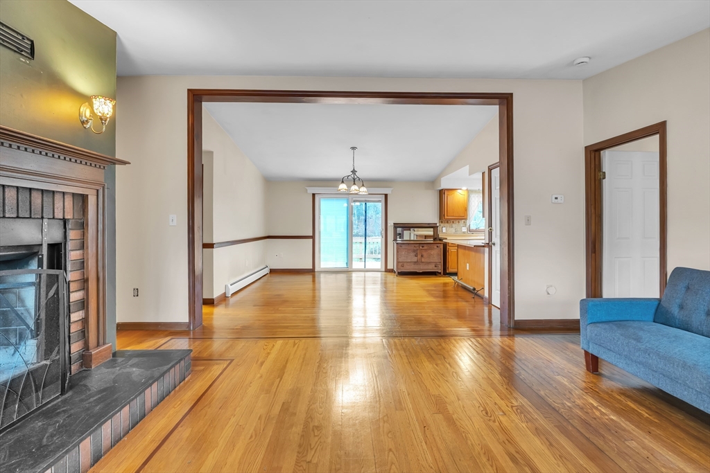 7 Hisgen Road Holland, MA 01521 - Photo 5 of 40 Gallery Image 5