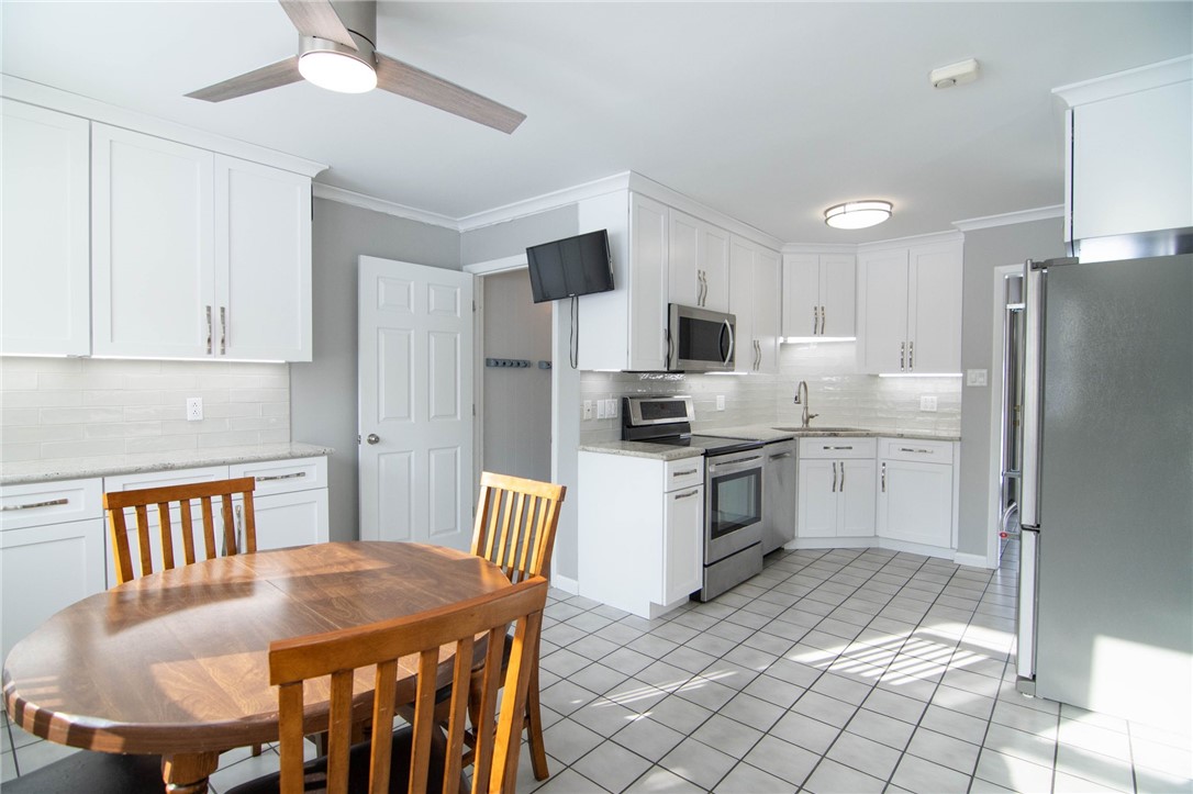 12 Calumet Road Decatur, IL 62521 - Photo 8 of 30 Gallery Image 8