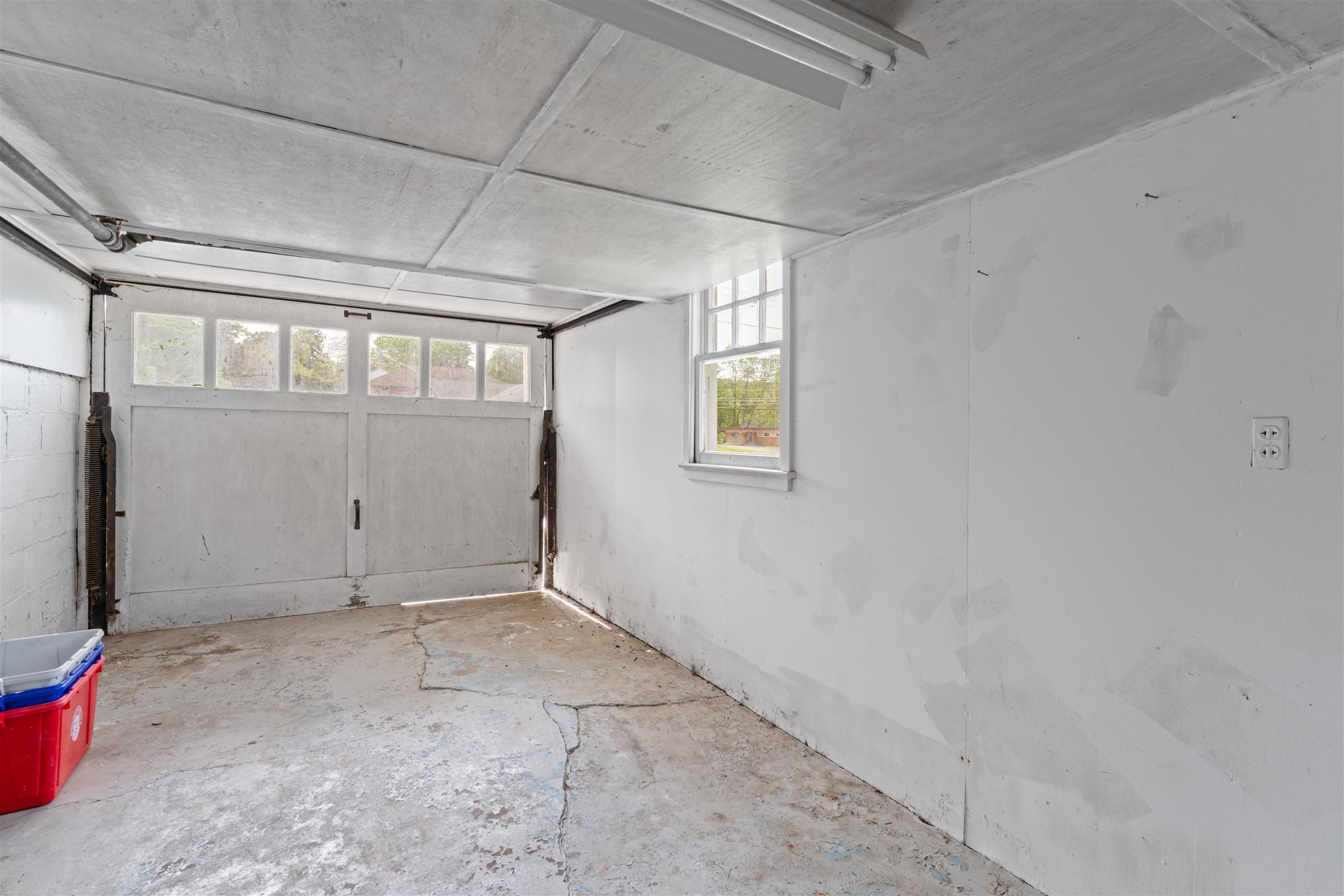 7 Taylor Street Staunton, VA 24401 - Photo 45 of 47 a view of an empty room