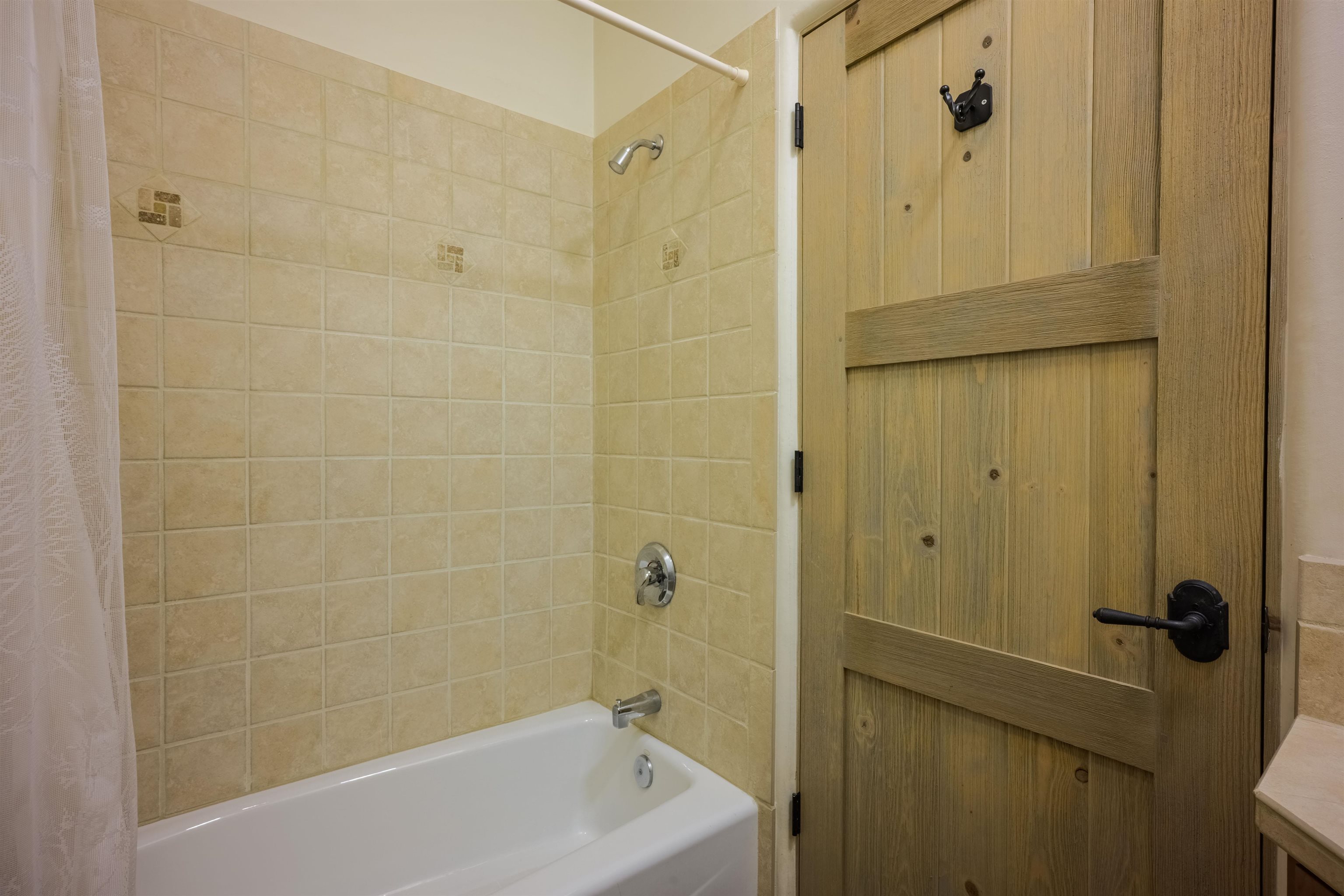 205 Upper Ranchitos Road, Unit 12 Taos, NM 87571 - Photo 28 of 36 Gallery Image 28