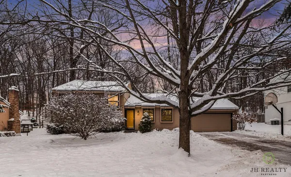 $387,500 | 446 Adaway Avenue Southeast, Ada, MI 49301
