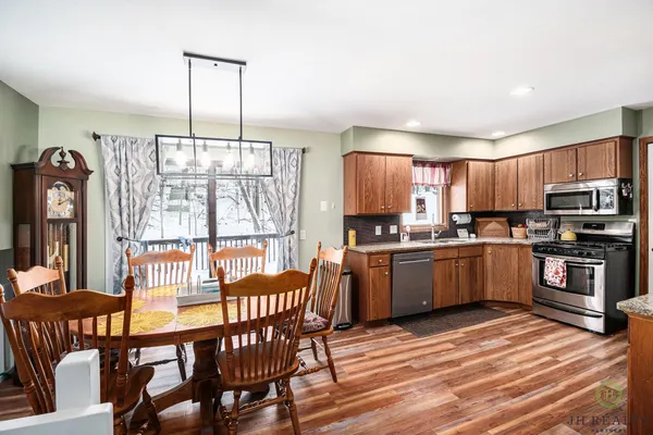 $387,500 | 446 Adaway Avenue Southeast, Ada, MI 49301