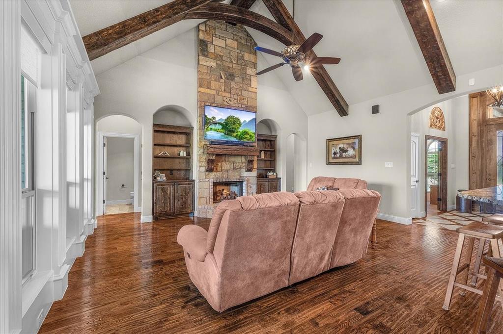 332 Antler Ridge Drive Azle, TX 76020 - Photo 5 of 40